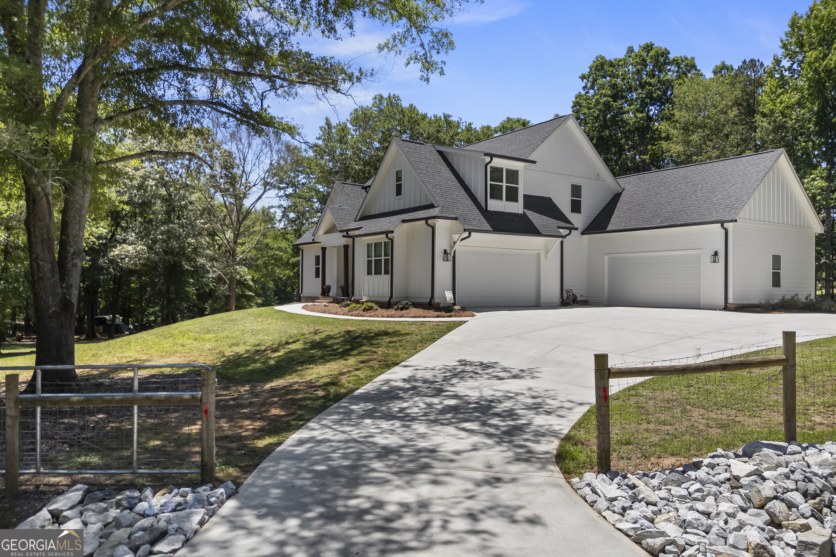 76 Jackson Way Jefferson, GA 30549 - Photo 2 of 63