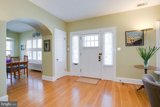 $905,000 | 5800 32nd Street Northwest, Washington, DC 20015