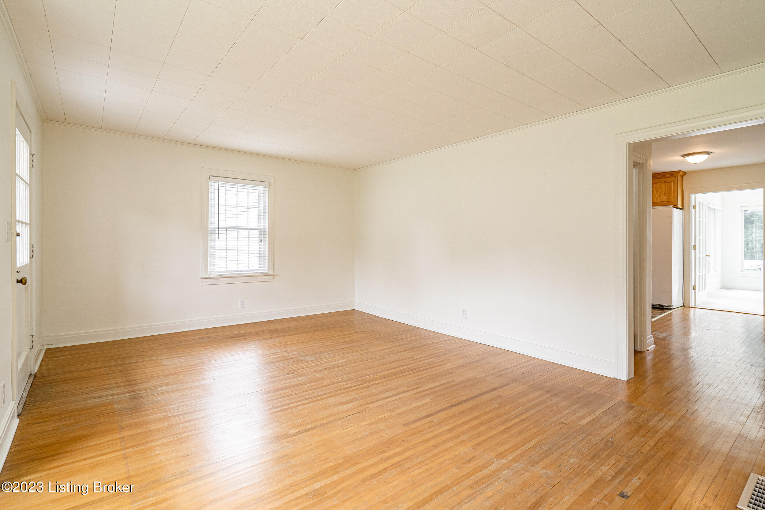 4020 Gloucester Rd-13