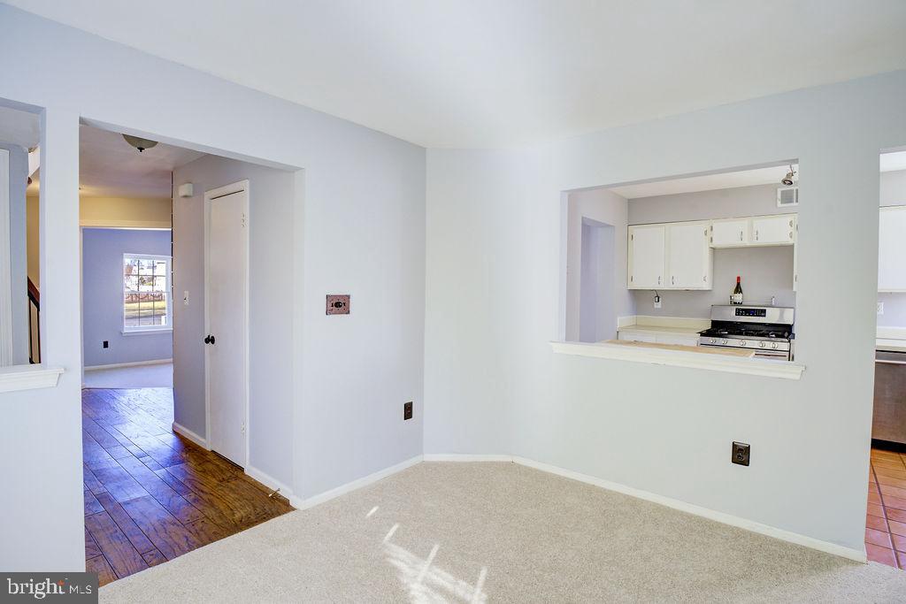 9 Allison Road East Windsor, NJ 08520 - Photo 15 of 35