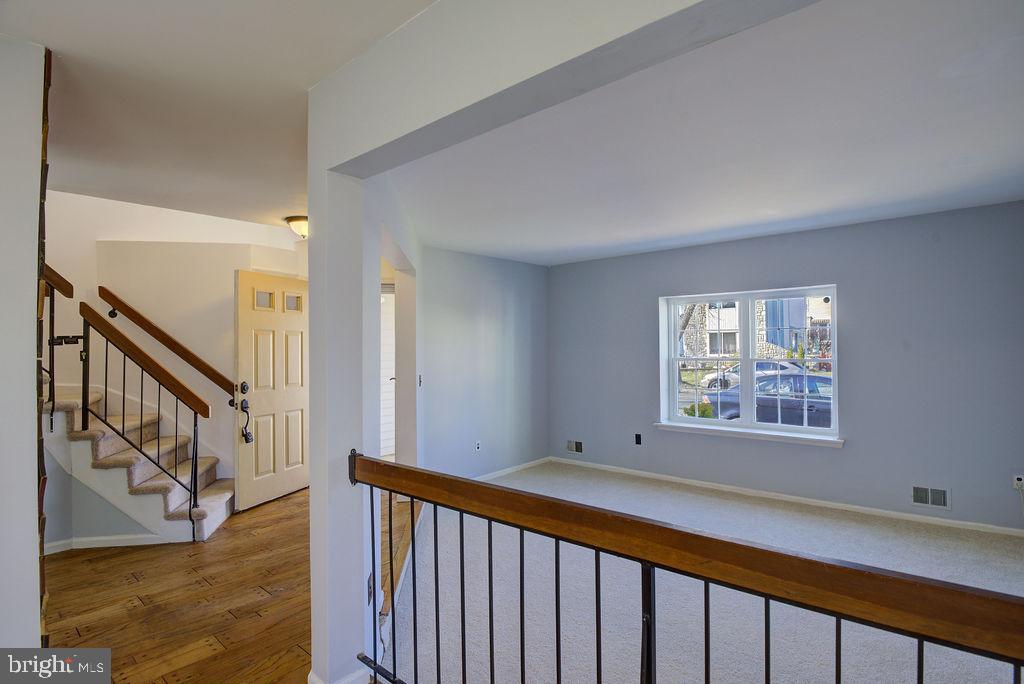 9 Allison Road East Windsor, NJ 08520 - Photo 7 of 35