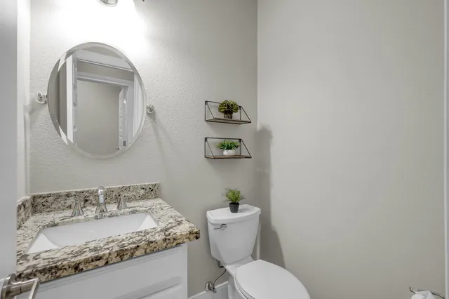 $497,000 | 10 Canterborough Place, Tomball, TX 77375