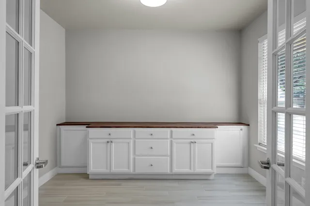 $497,000 | 10 Canterborough Place, Tomball, TX 77375