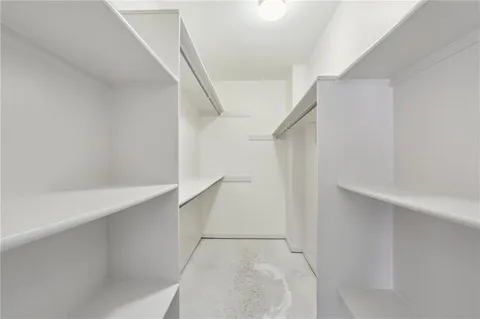 $475,000 | 1750 St Charles Avenue, Unit 202, New Orleans, LA 70130