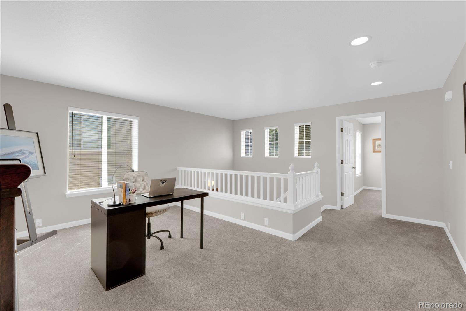 3931 Diamond Ridge View Colorado Springs, CO 80918 - Photo 4 of 34 Gallery Image 4