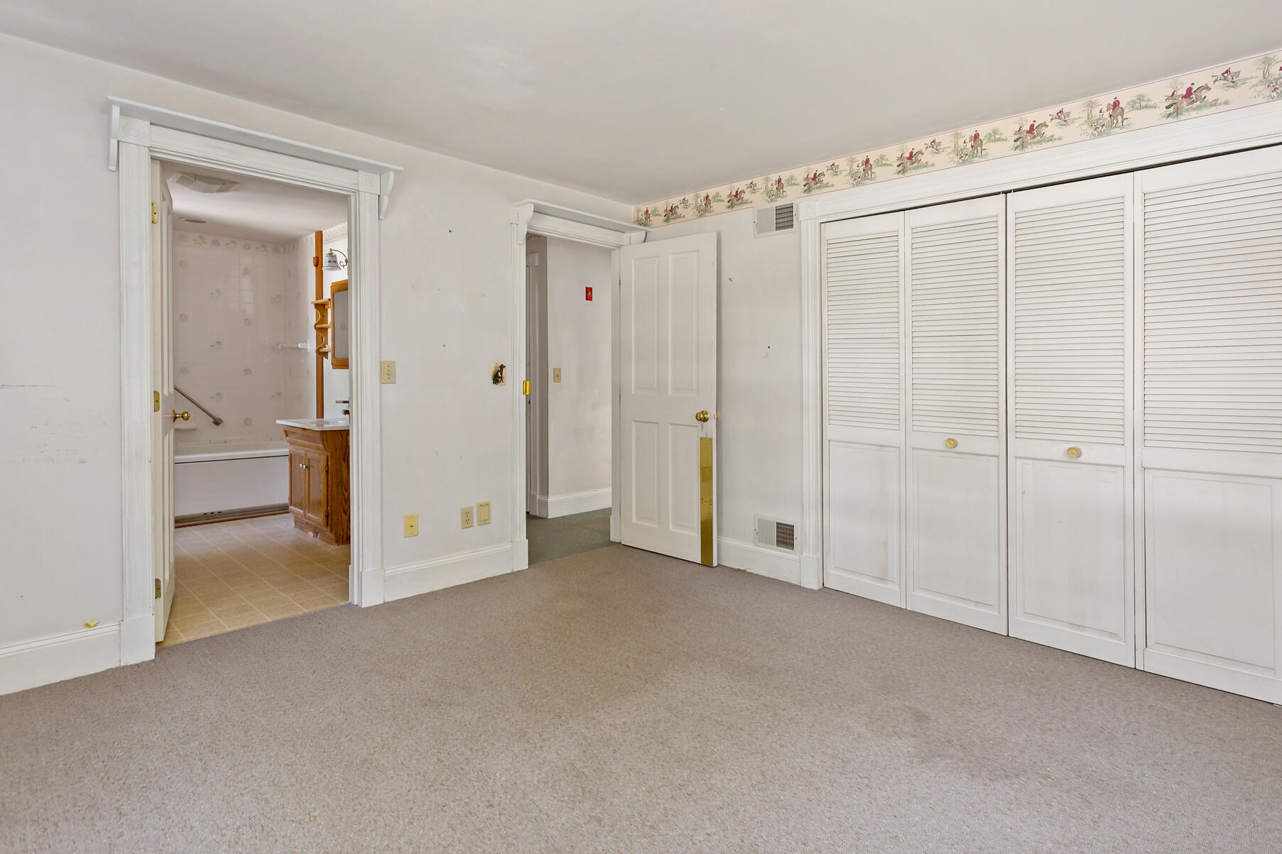 426 Old Post Road Cotuit, MA 02635 - Photo 8 of 27 a view of empty room