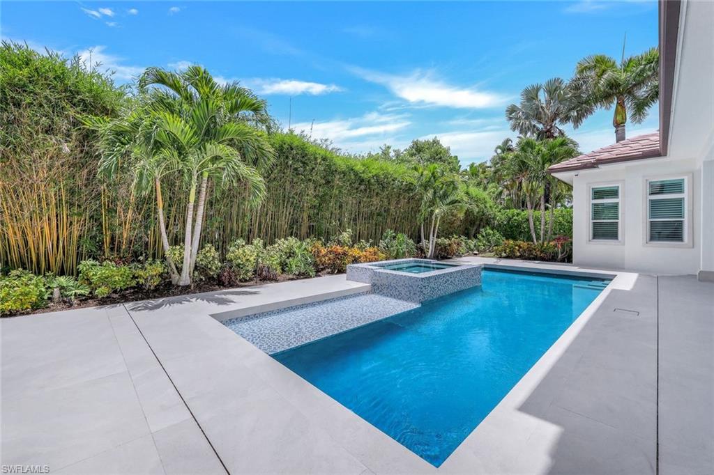 569 Neapolitan Way Naples, FL 34103 - Photo 41 of 50