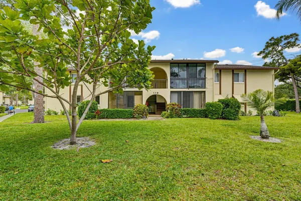 $210,000 | 119 Lake Pine Circle, Unit C2, Greenacres, FL 33463