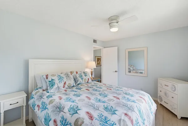 $210,000 | 119 Lake Pine Circle, Unit C2, Greenacres, FL 33463