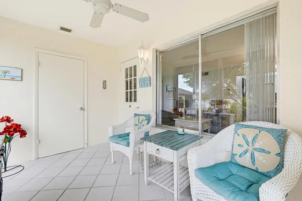 $210,000 | 119 Lake Pine Circle, Unit C2, Greenacres, FL 33463