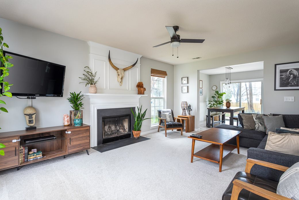 9312 Copernicus Court Raleigh, NC 27617 - Photo 8 of 30 Den/Family/Great Room