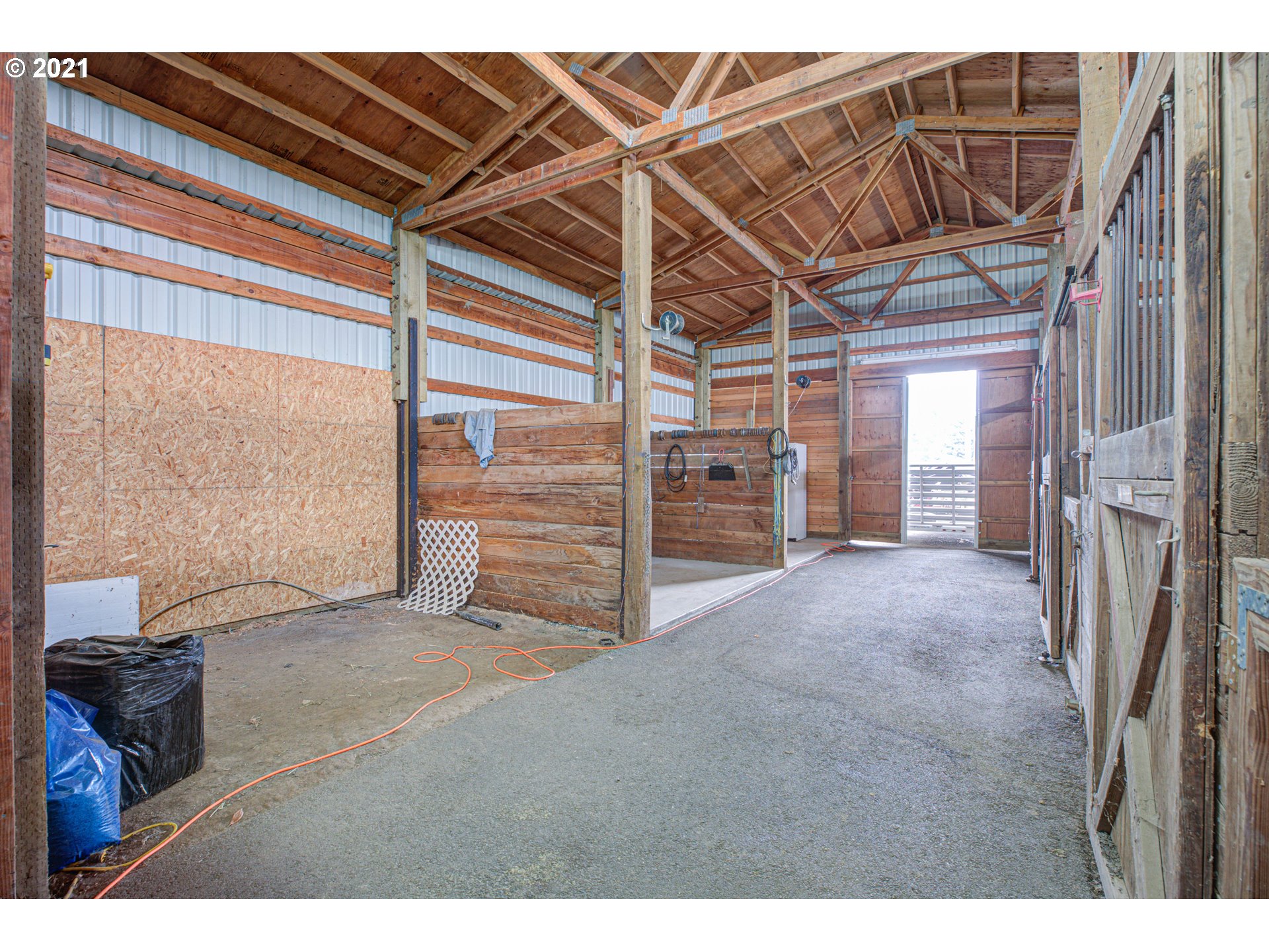 22900 South Haines Road Canby, OR 97013 - Photo 28 of 31 a view of an empty room with a balcony