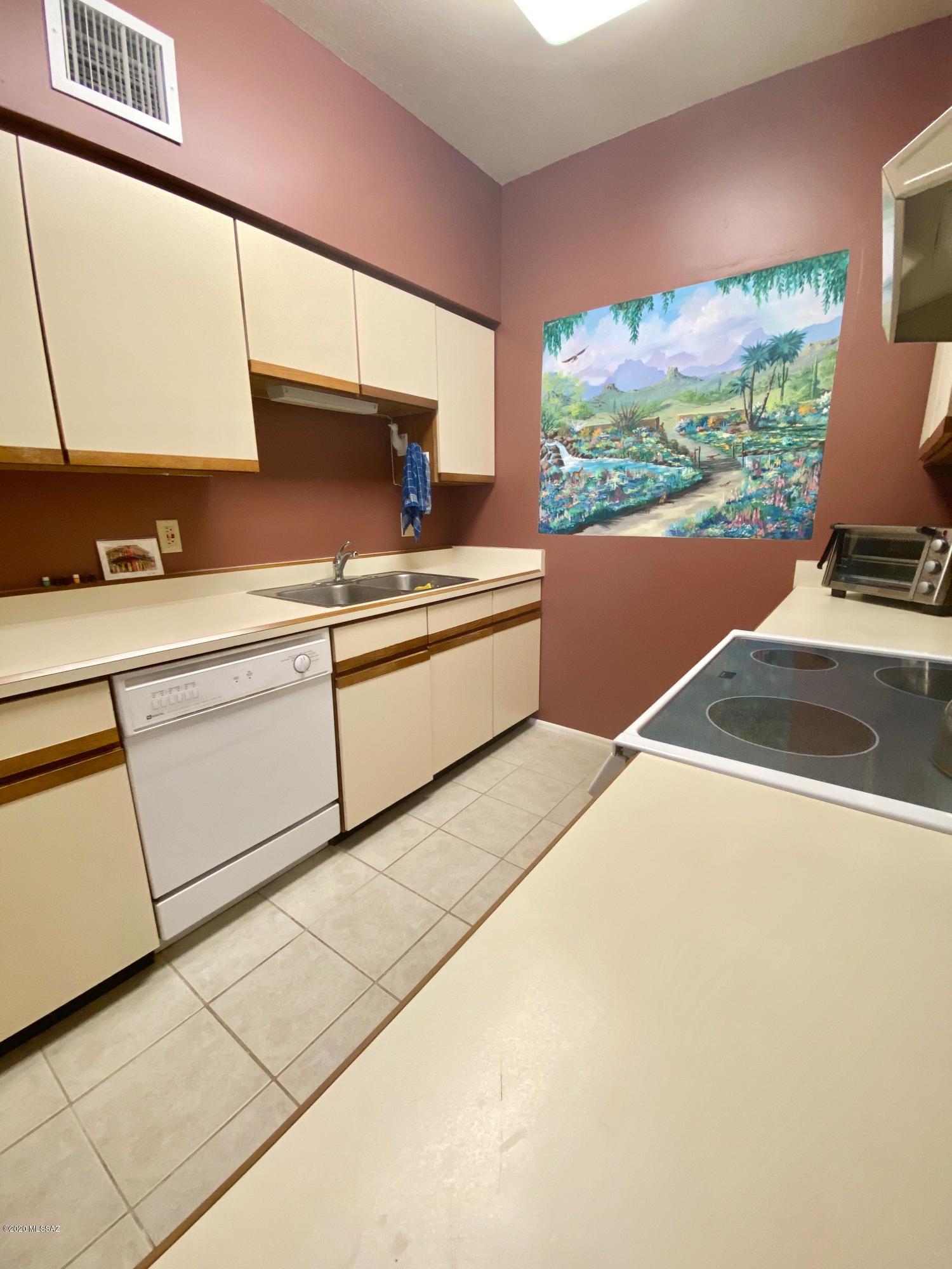 5500 North Valley View Road, Unit 211 Tucson, AZ 85718 - Photo 13 of 24