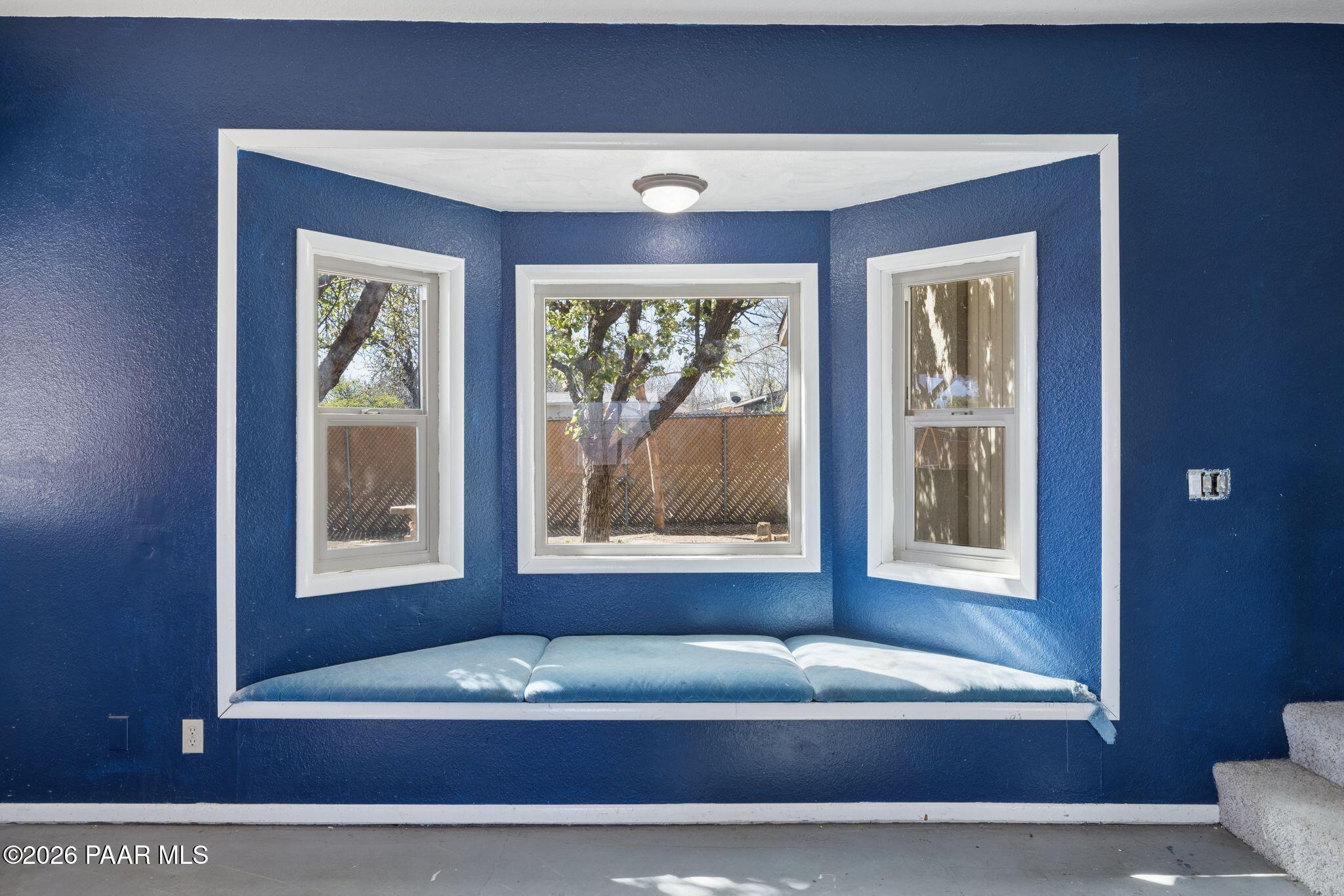 3499 North Tower Road Prescott Valley, AZ 86314 - Photo 18 of 51 LARGE Gathering__Room Bay Window