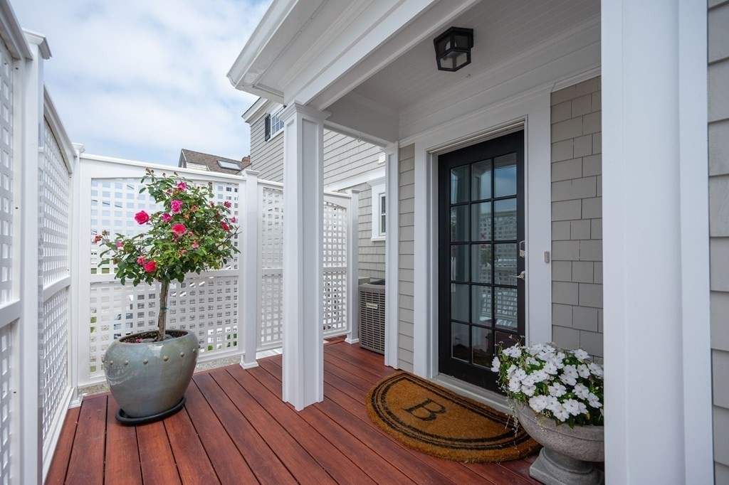 7 Gannett Road Scituate, MA 02066 - Photo 4 of 38