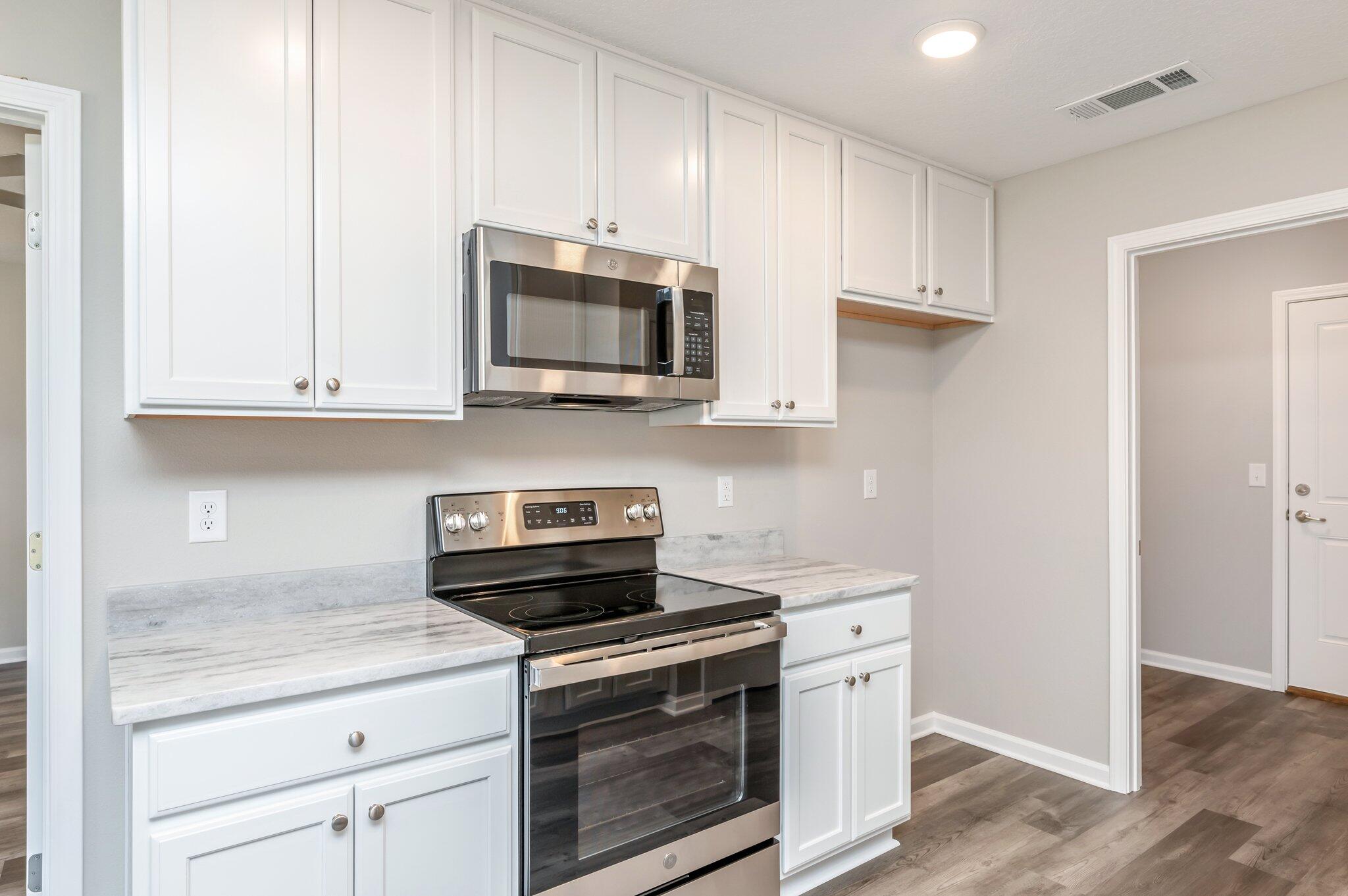 6016 Emmy Lynn Lane Crestview, FL 32539 - Photo 4 of 28 13-web-or-mls-6000 Colton Blaine Ct-08