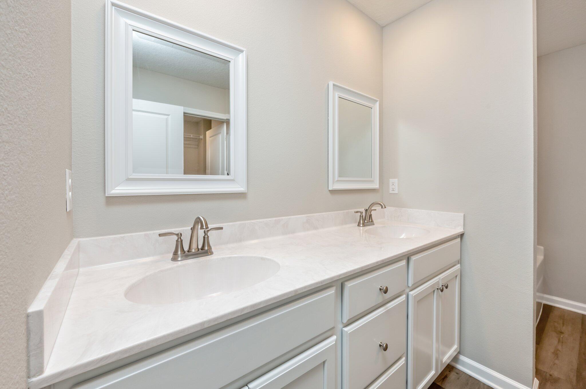 6016 Emmy Lynn Lane Crestview, FL 32539 - Photo 8 of 28 17-web-or-mls-6000 Colton Blaine Ct-12