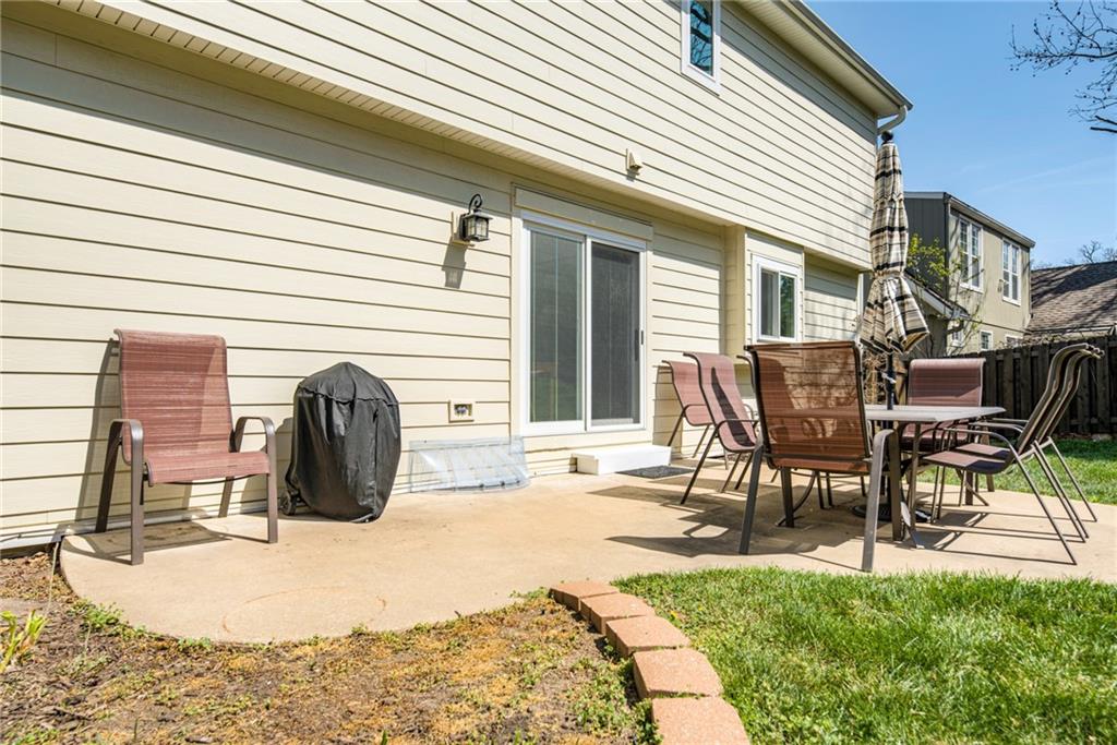 8336 Rosehill Road Lenexa, KS 66215 - Photo 51 of 55