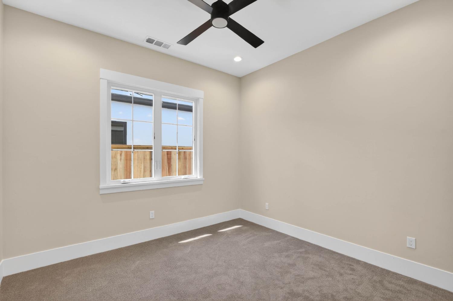5709 Thomson Loop Davis, CA 95616 - Photo 36 of 53