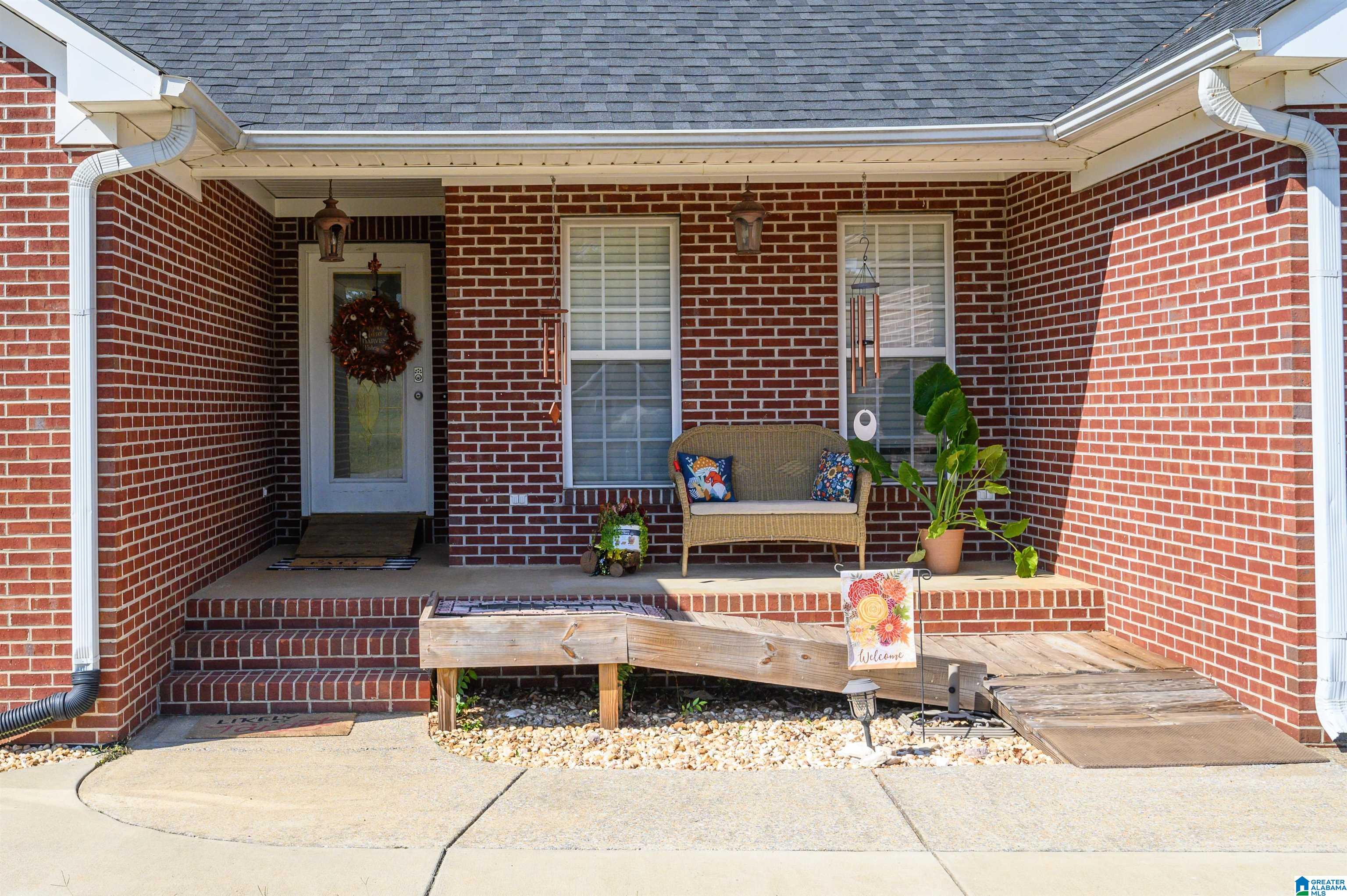 159 Sunset Lane Sylacauga, AL 35151 - Photo 5 of 63