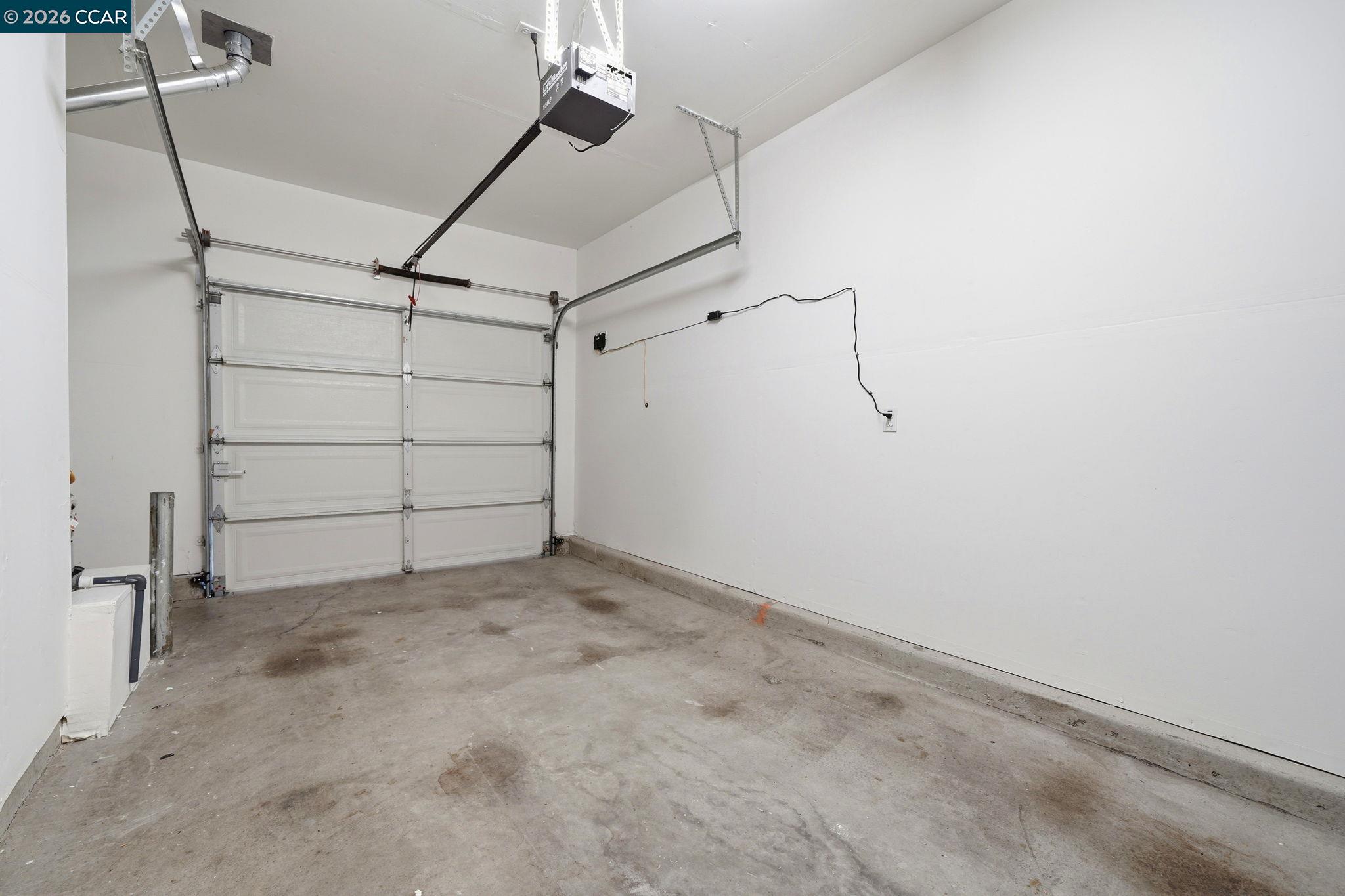 3217 Amaryllis Circle San Ramon, CA 94582 - Photo 38 of 48 a view of a room with an empty room