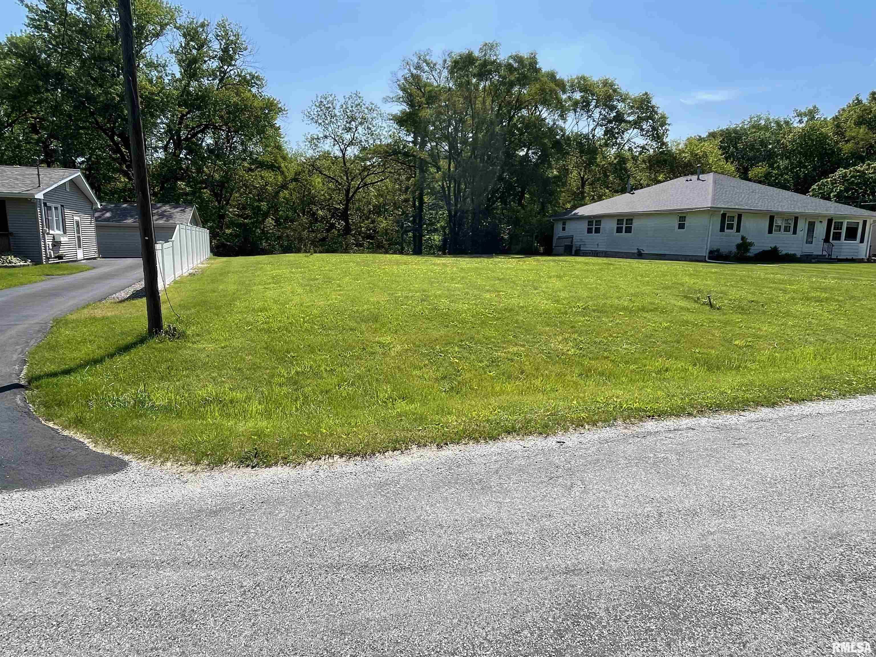 11207 22nd Street Milan, IL 61264 - Photo 13 of 17