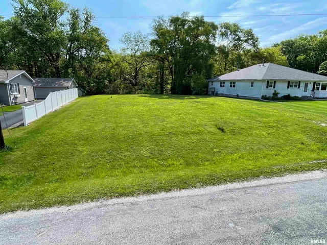$23,000 | 11207 22nd Street, Milan, IL 61264