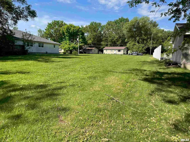 $23,000 | 11207 22nd Street, Milan, IL 61264