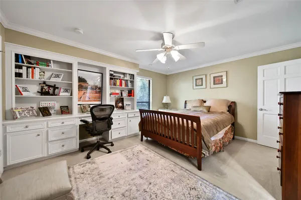 $2,800,000 | 248 Bryn Mawr Circle, Hunters Creek Village, TX 77024