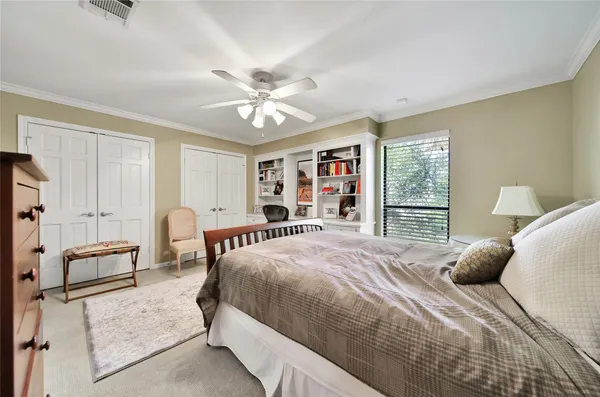 $2,800,000 | 248 Bryn Mawr Circle, Hunters Creek Village, TX 77024