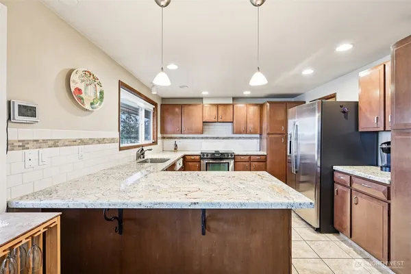 $1,615,000 | 17340 Golden View Avenue, La Conner, WA 98257