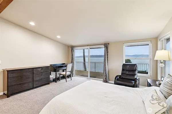 $1,690,000 | 17340 Golden View Avenue, La Conner, WA 98257