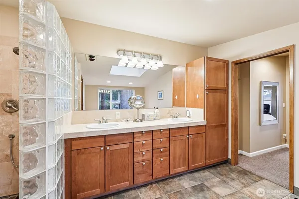 $1,690,000 | 17340 Golden View Avenue, La Conner, WA 98257