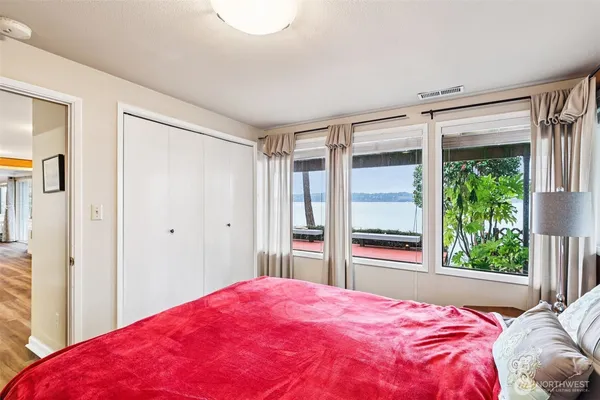 $1,690,000 | 17340 Golden View Avenue, La Conner, WA 98257