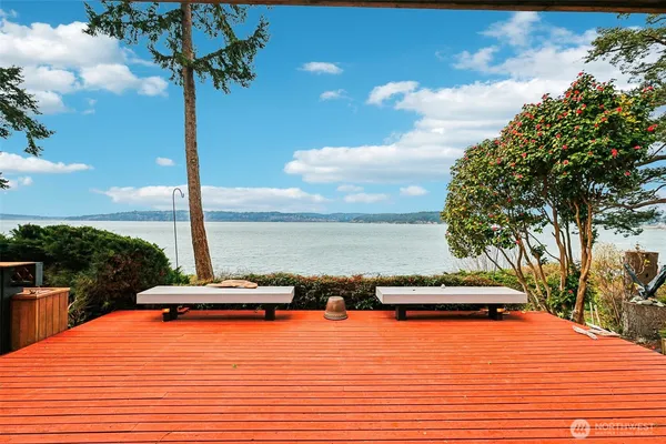 $1,690,000 | 17340 Golden View Avenue, La Conner, WA 98257