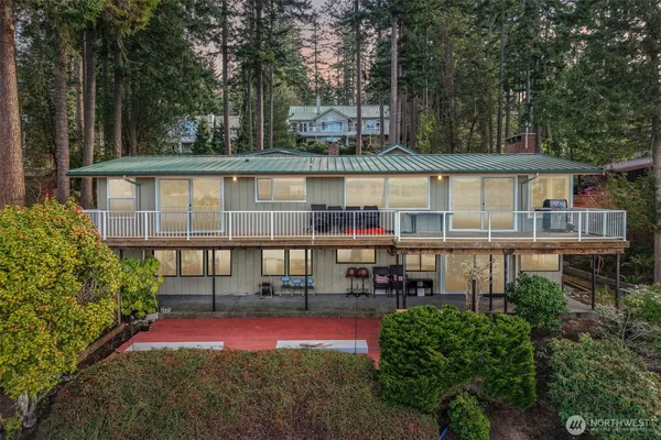 $1,615,000 | 17340 Golden View Avenue, La Conner, WA 98257