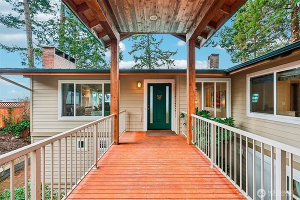 $1,690,000 | 17340 Golden View Avenue, La Conner, WA 98257