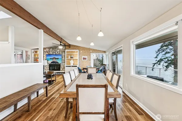 $1,690,000 | 17340 Golden View Avenue, La Conner, WA 98257