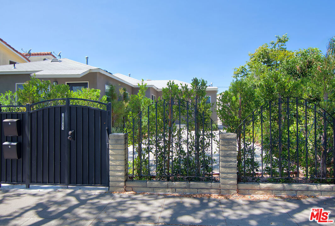 10845 Jefferson Boulevard Culver City, CA 90230 - Photo 3 of 48