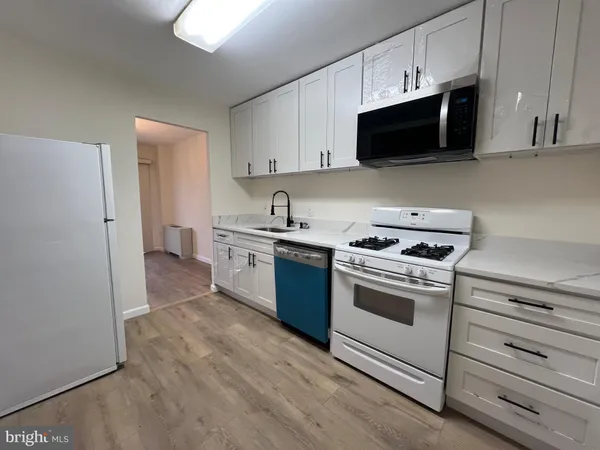 $1,950 | 1111 University Boulevard West, Unit 402, Silver Spring, MD 20902