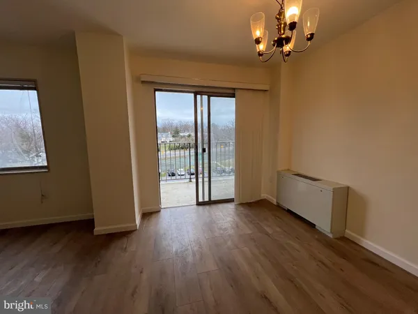 $1,950 | 1111 University Boulevard West, Unit 402, Silver Spring, MD 20902