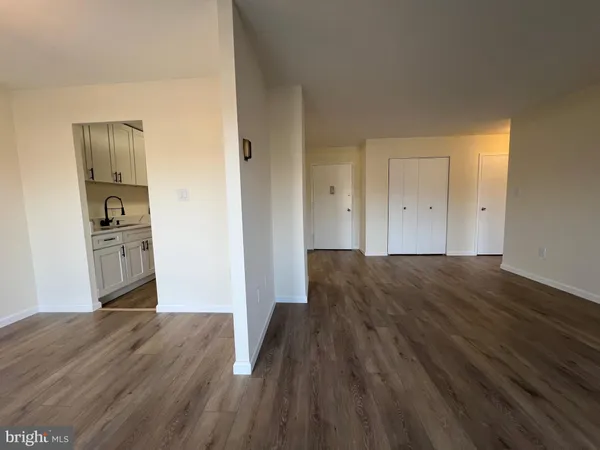 $1,850 | 1111 University Boulevard West, Unit 402, Silver Spring, MD 20902