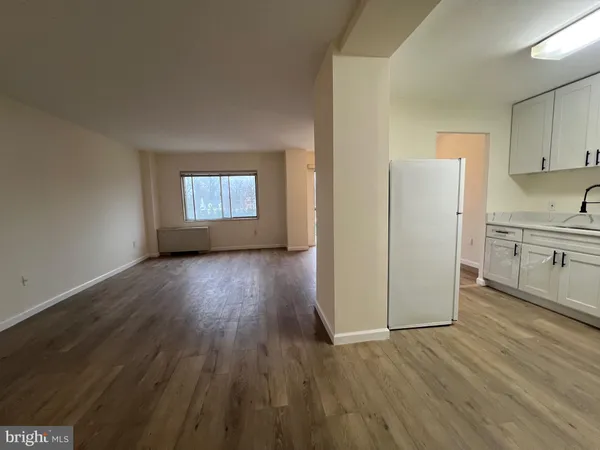 $1,950 | 1111 University Boulevard West, Unit 402, Silver Spring, MD 20902