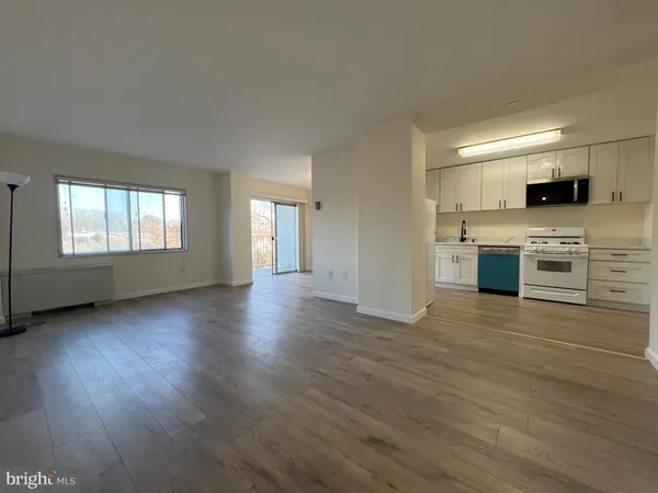 $1,850 | 1111 University Boulevard West, Unit 402, Silver Spring, MD 20902