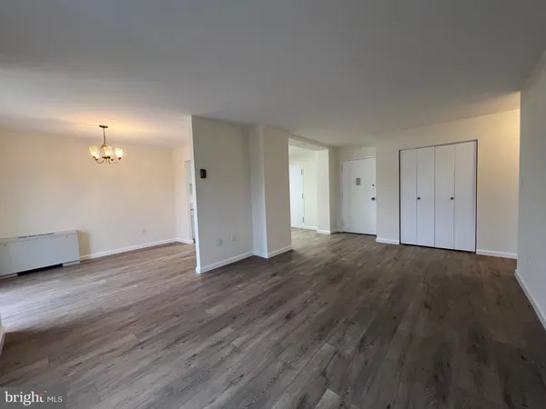 $1,950 | 1111 University Boulevard West, Unit 402, Silver Spring, MD 20902