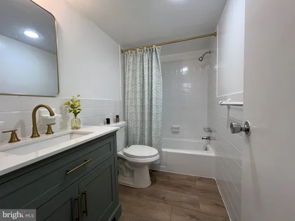 $1,850 | 1111 University Boulevard West, Unit 402, Silver Spring, MD 20902