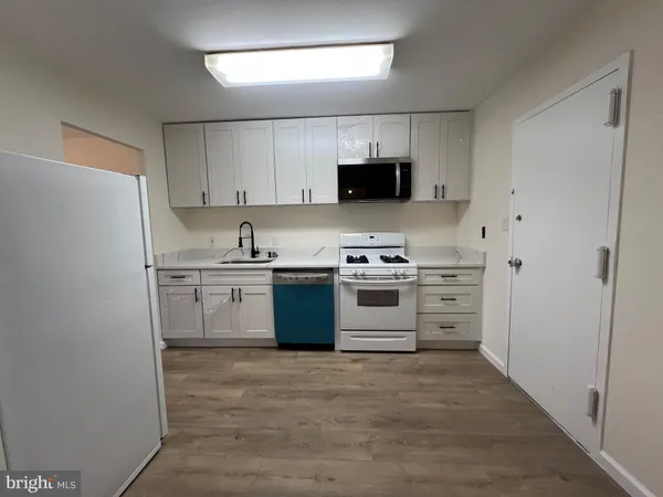 $1,950 | 1111 University Boulevard West, Unit 402, Silver Spring, MD 20902