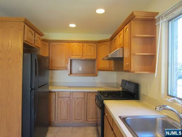 $5,800 | 55 Columbus Drive, Unit B, Tenafly, NJ 07670