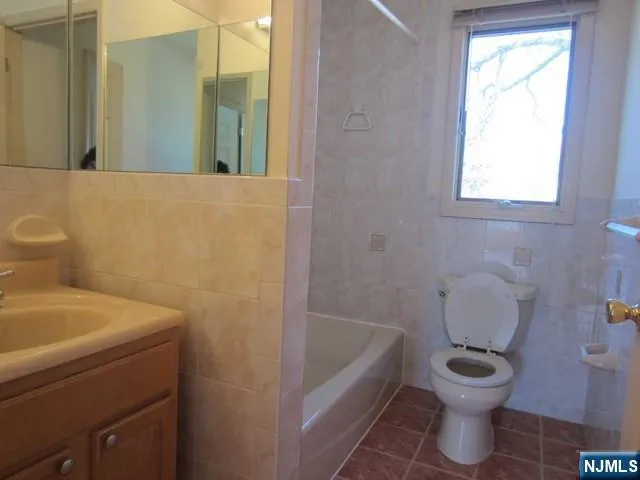 $5,800 | 55 Columbus Drive, Unit B, Tenafly, NJ 07670