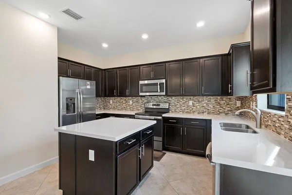 $3,800 | 5643 Sandbirch Way, Lake Worth, FL 33463